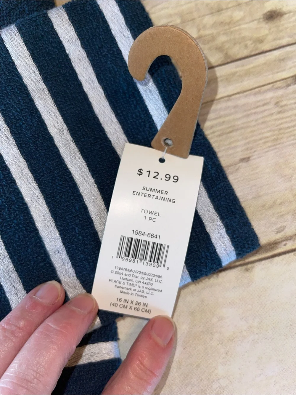 Set of Two Cotton Polyester Blend Towels NWT